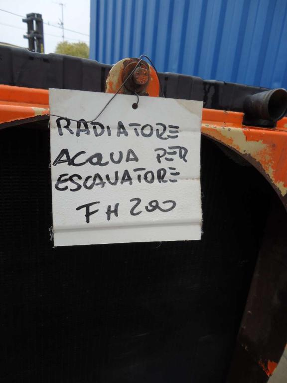Radiatore acqua per Fiat Hitachi FH200 Foto 1