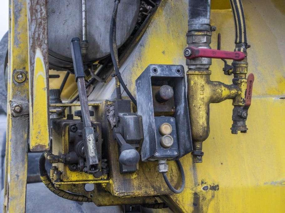De Buf BETON MIXER - 12M3 Foto 6
