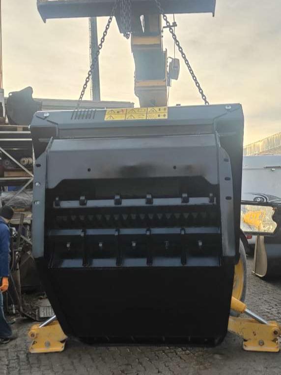 MB CRUSHER BF80.3 S4 Foto 3