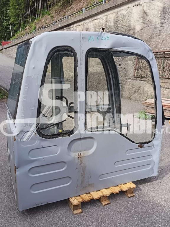 Cabina per New Holland Serie E Foto 2