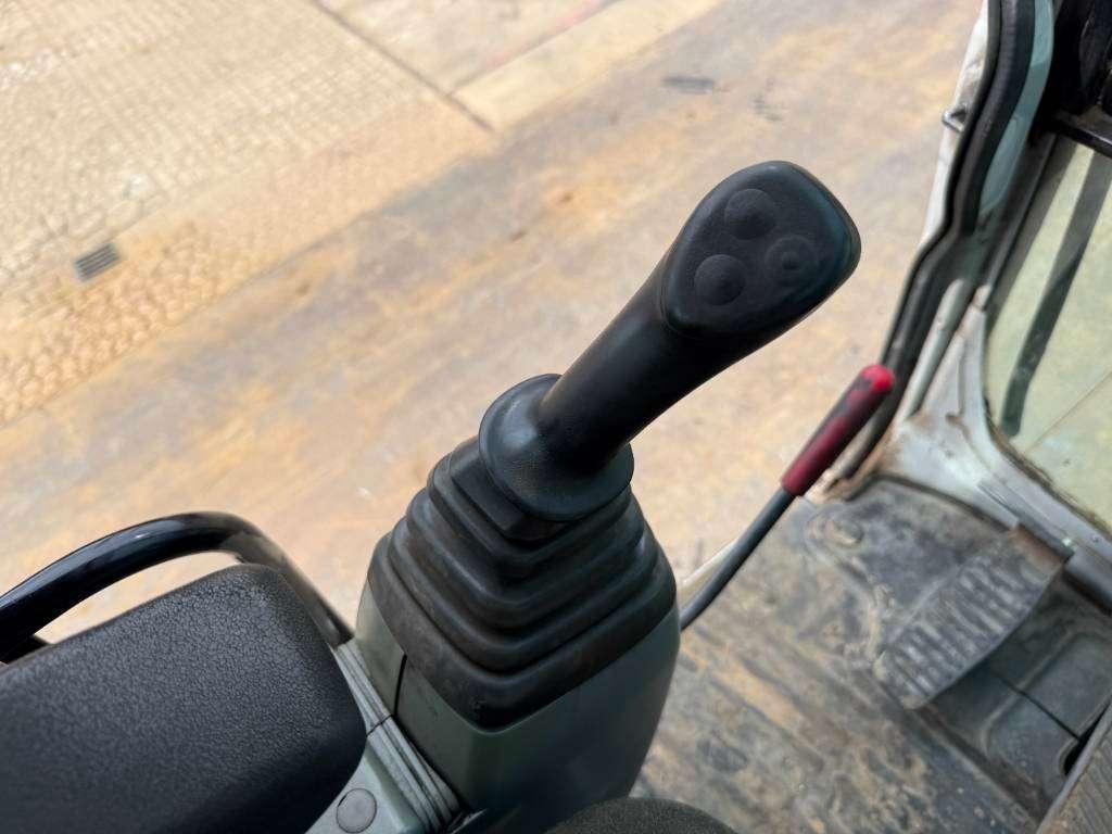 Kobelco SK135SRLC-1E - Extra High Cabin / Hammer Lines Foto 9
