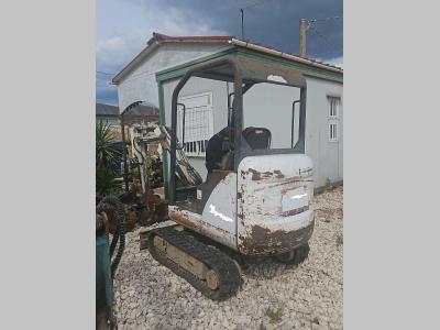 Bobcat 323