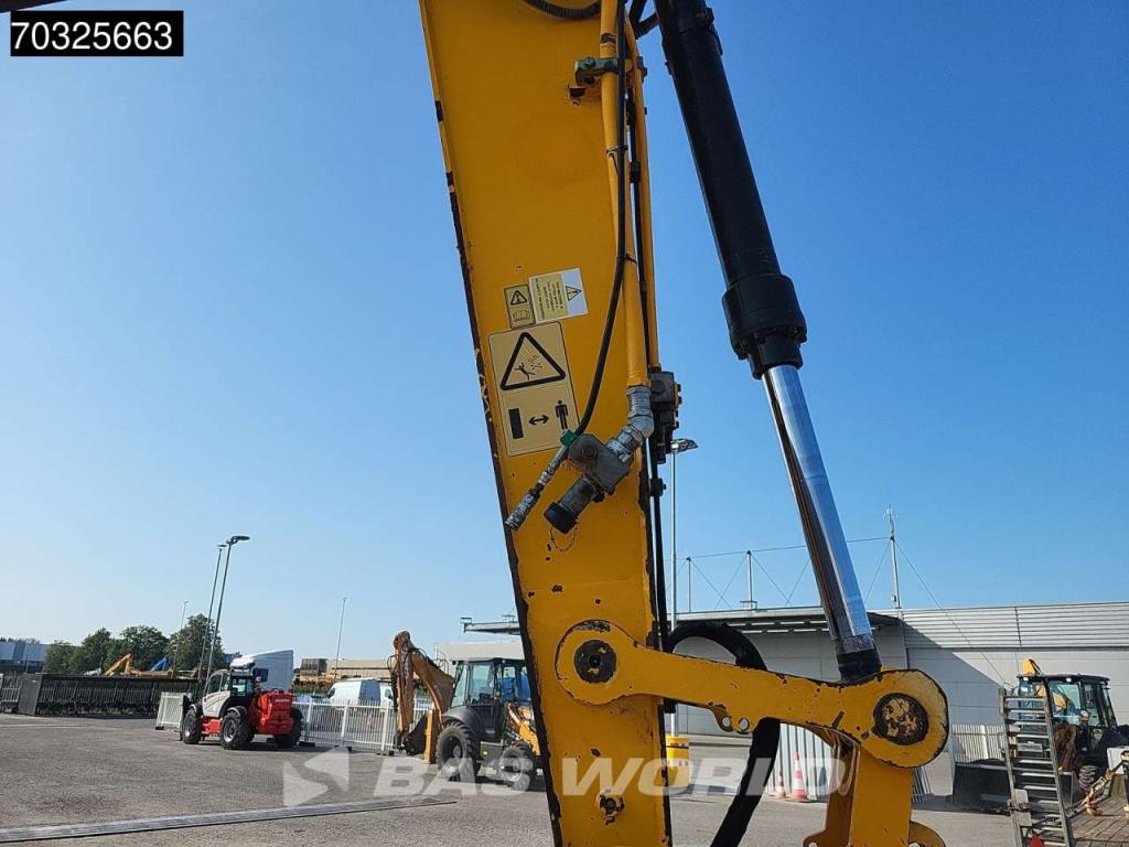 JCB JS200 W Foto 15