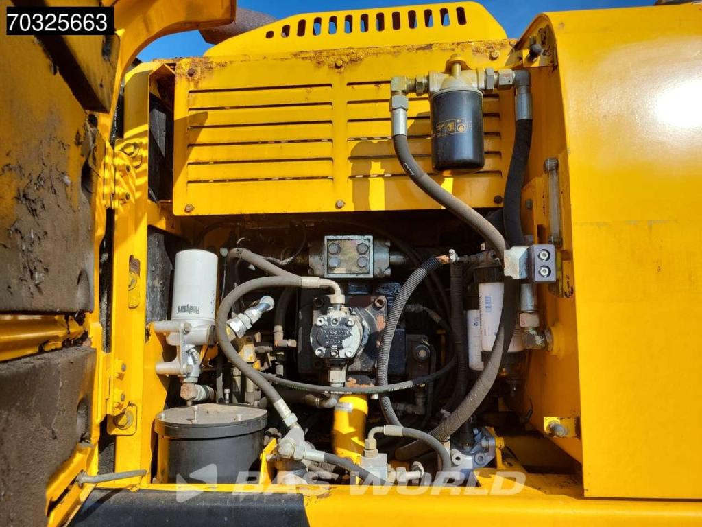 JCB JS200 W Foto 25