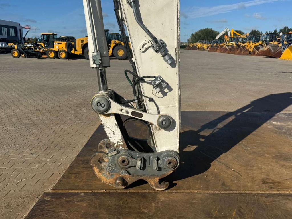 Liebherr R936 LC Foto 8