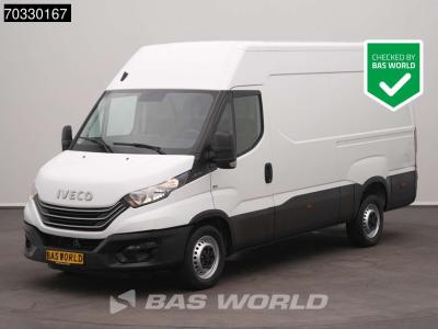 Iveco Daily 35S14 L2H2 Airco Cruise Camera Groot scherm 3520L L2 A/C Cruise control in vendita da BAS World B.V.