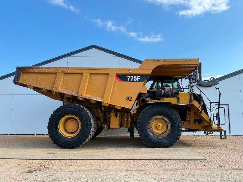 Caterpillar 775F - German Machine / Auto Greasing Foto 6
