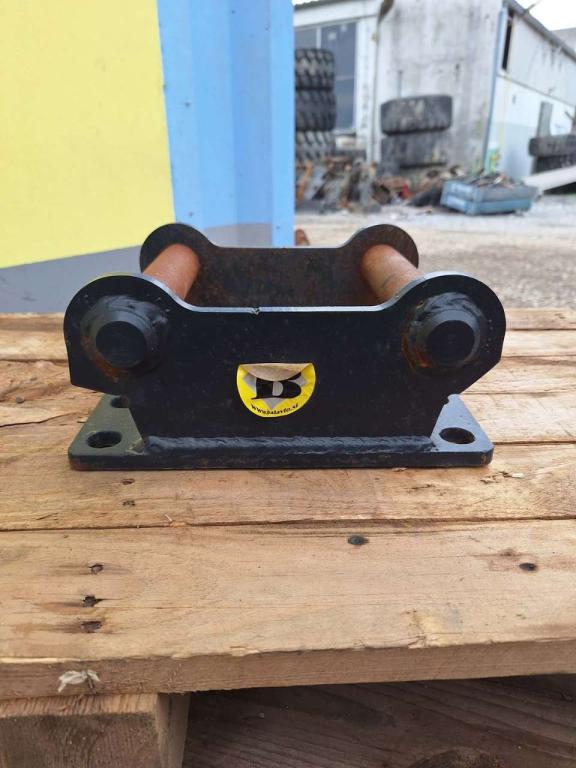 S30 for 2 ton excavators Attachment plate Foto 5