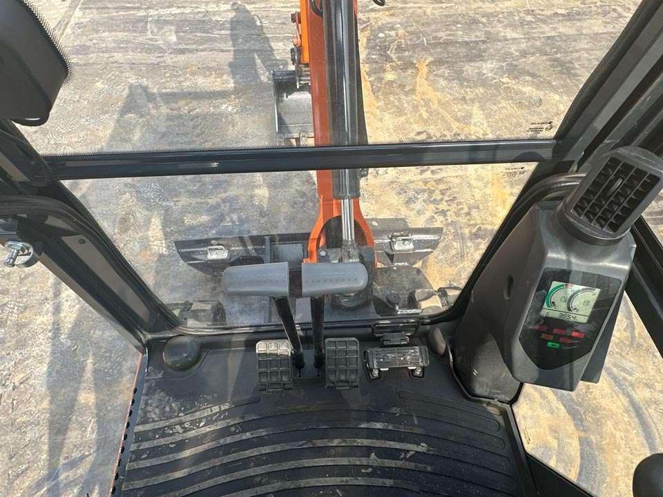 Hitachi ZX19-6 CR Foto 16