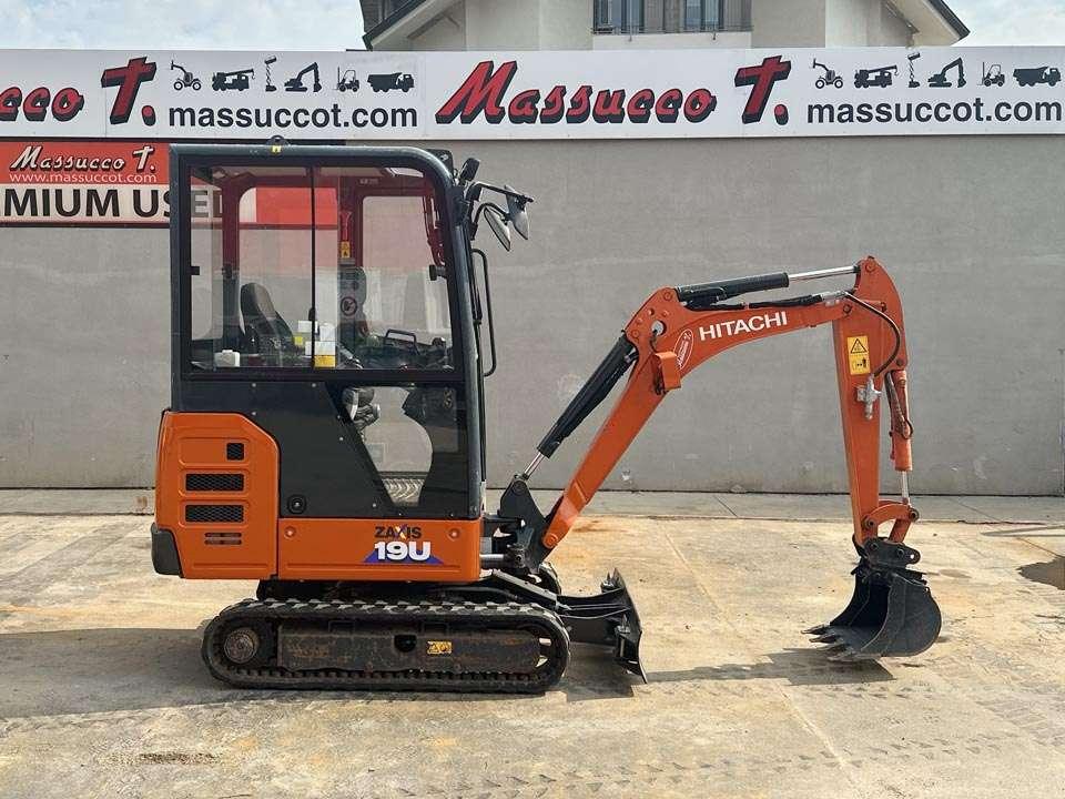 Hitachi ZX19-6 CR Foto 19