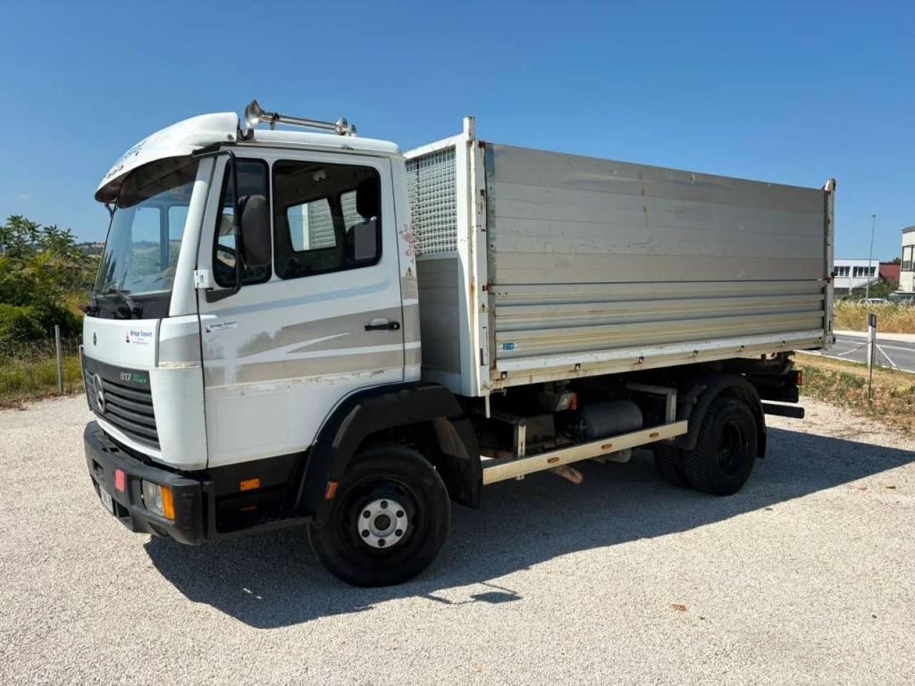 Mercedes-Benz 817 ribaltabile trilaterale Foto 10