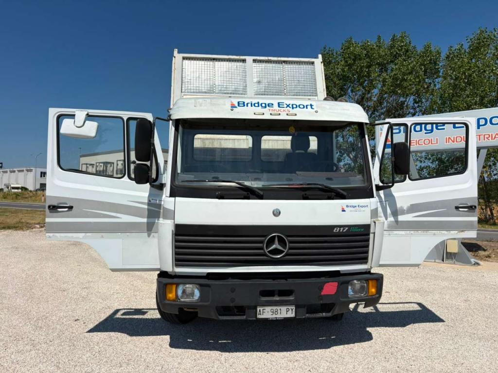 Mercedes-Benz 817 ribaltabile trilaterale Foto 9