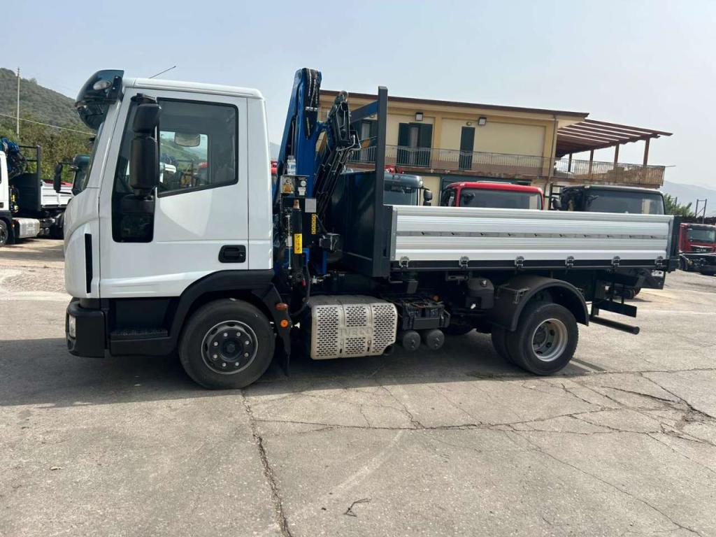 Iveco EUROCARGO 120-190L Foto 2