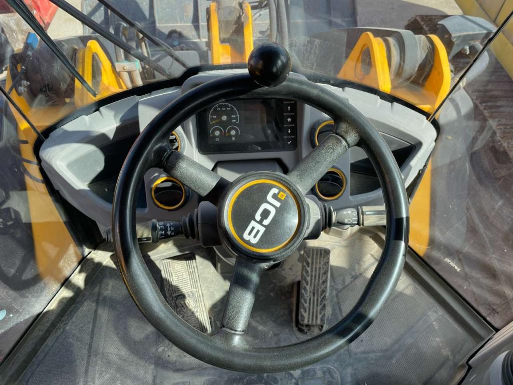 JCB 427 ZXT4F Foto 3