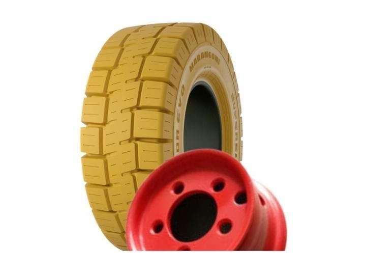 COLTYRE GOMME PER CARRELLI ELEVATORI Foto 4