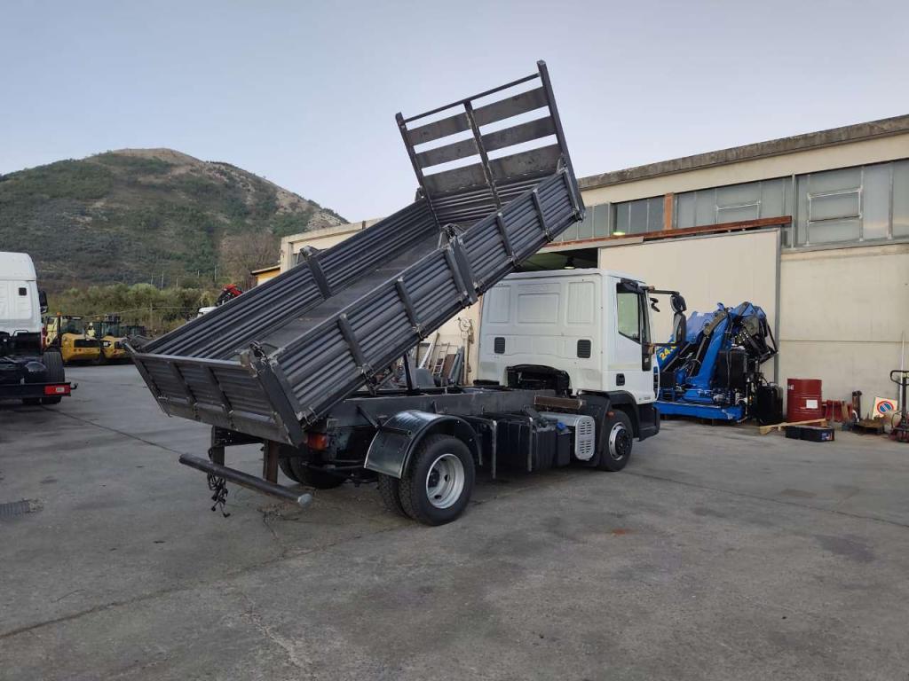 Iveco EUROCARGO 100E18 Foto 24