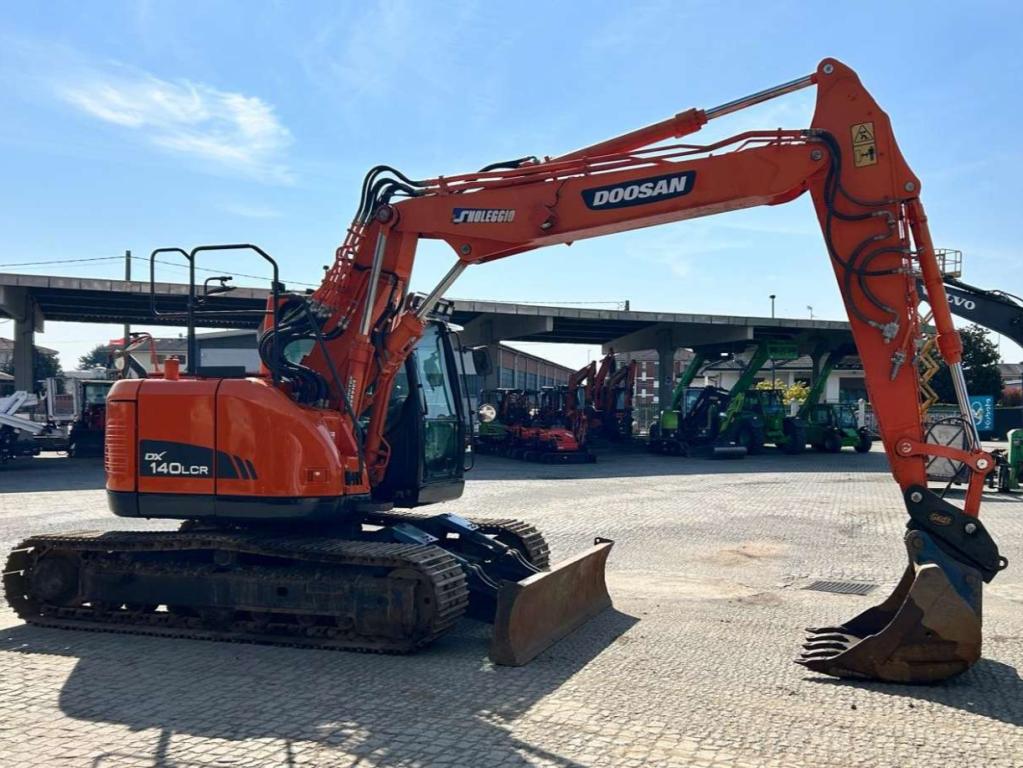 Doosan DX140LCR-3 Foto 4