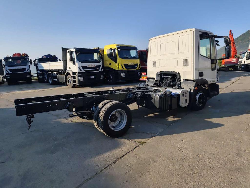 Iveco EUROCARGO 100E18 Foto 12