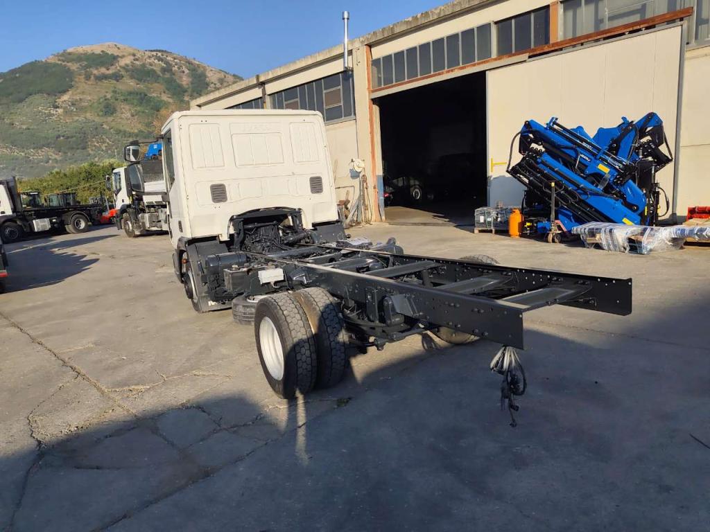 Iveco EUROCARGO 100E18 Foto 20