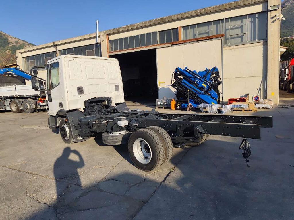 Iveco EUROCARGO 100E18 Foto 21