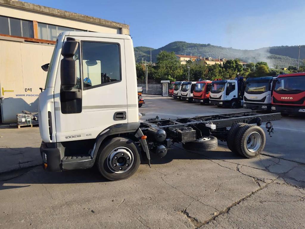 Iveco EUROCARGO 100E18 Foto 27