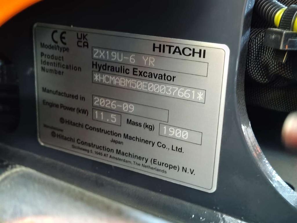 Hitachi ZX 19U-6 YR Foto 12