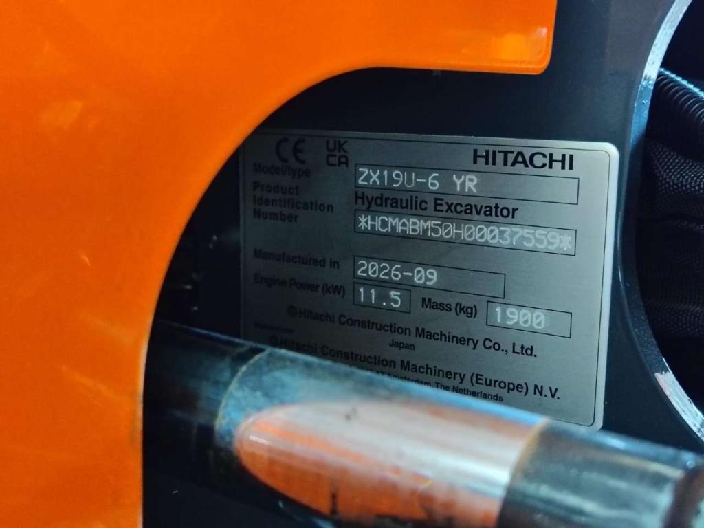 Hitachi ZX 19U-6 YR Foto 13