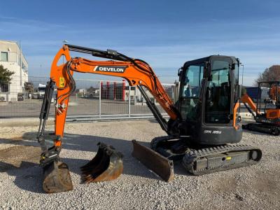 Develon DX35z-7