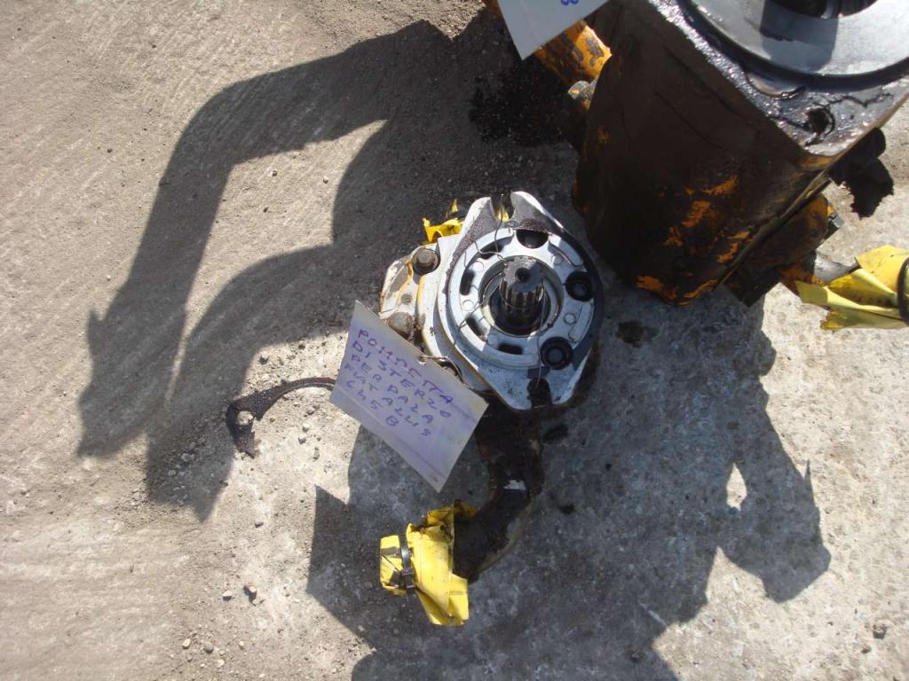 Pompa idraulica per Fiat Allis 645B Foto 2
