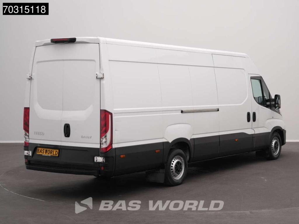 Iveco Daily 35S16 Automaat L3H2 Airco Camera Parkeersensoren 3,5t Trekgewicht Euro6 L3 Airco Foto 7