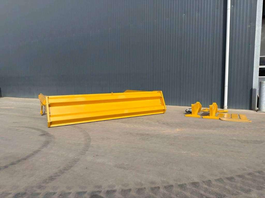 Portellone posteriore per Volvo A40G Foto 4