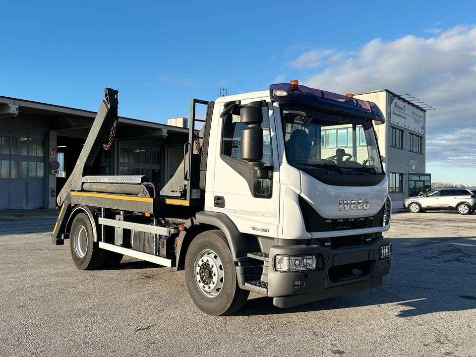 Iveco EUROCARGO 180-280 4x2 Foto 22