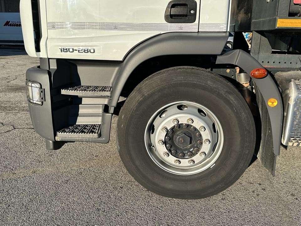 Iveco EUROCARGO 180-280 4x2 Foto 4