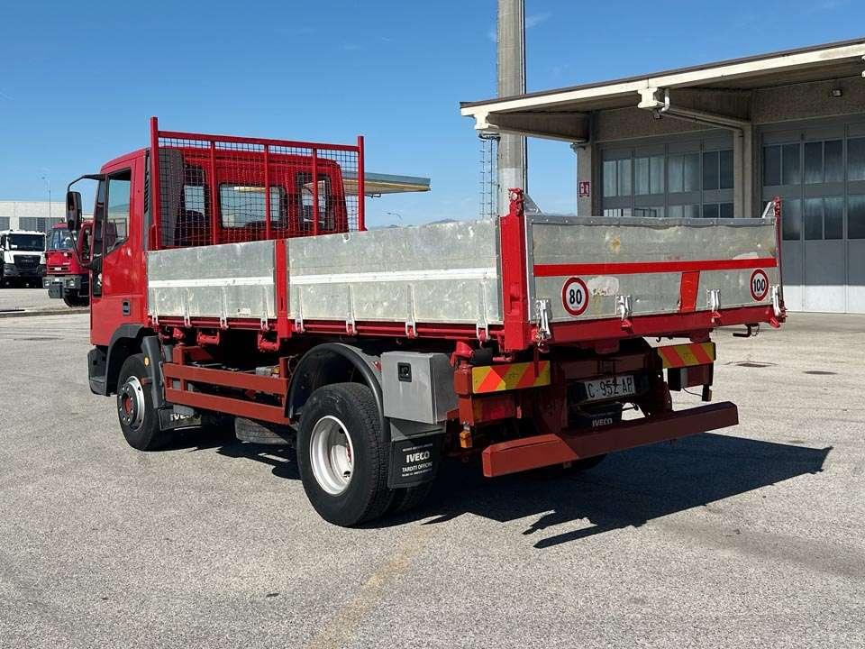 Iveco Eurocargo 100E18 4X2 Foto 3