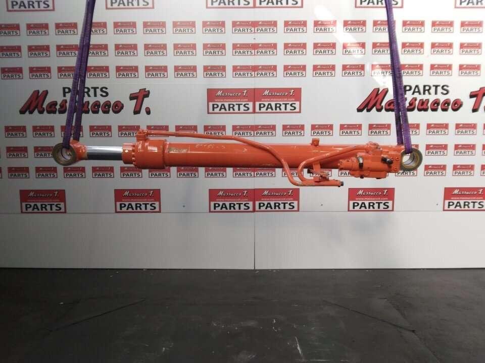 Pistone / Cilindro idraulico per Hitachi ZX135-5 Foto 1