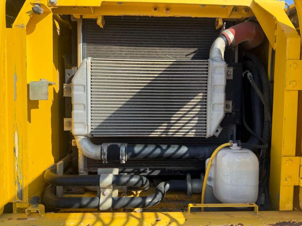 New Holland E215 Foto 13