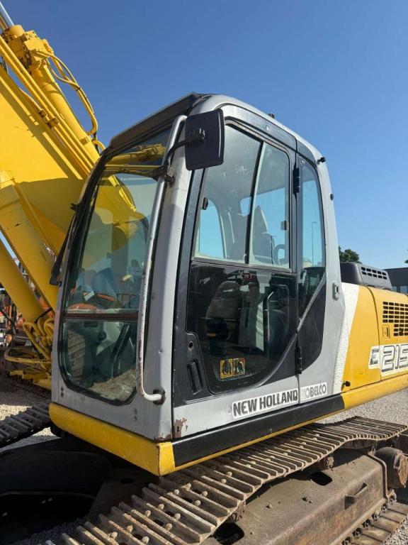 New Holland E215 Foto 5