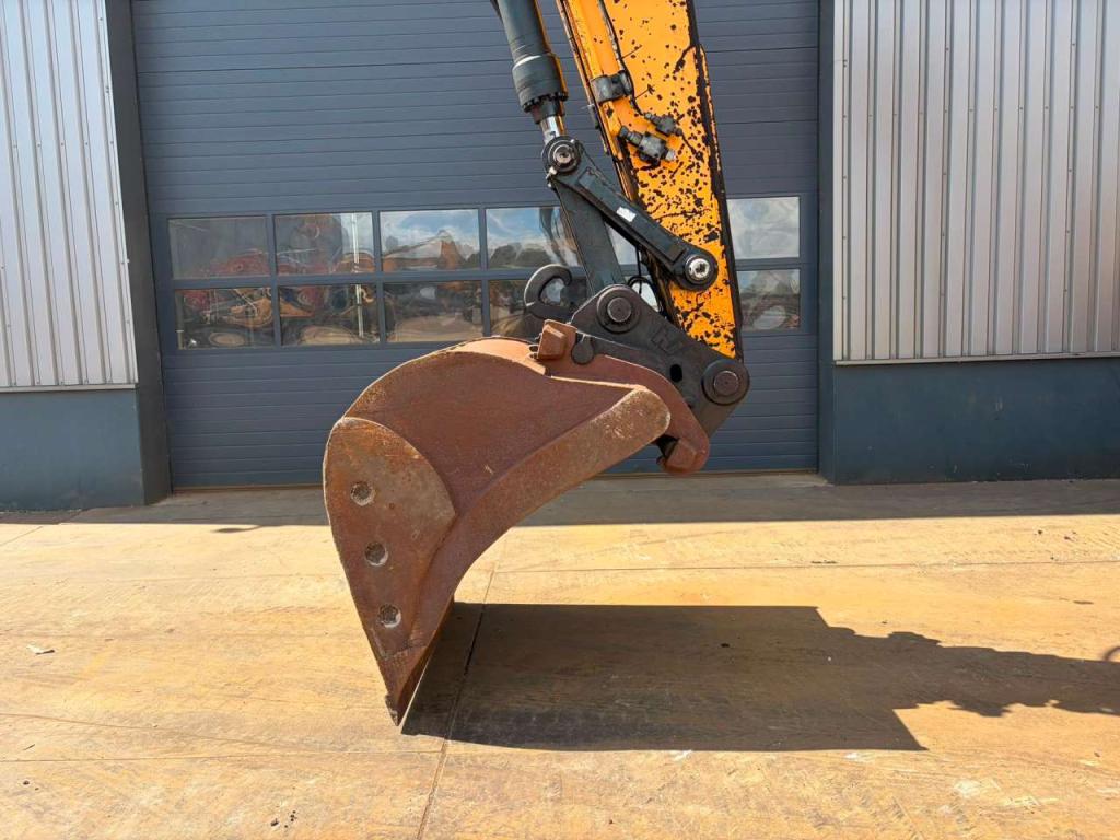 Hyundai HX330 Foto 9