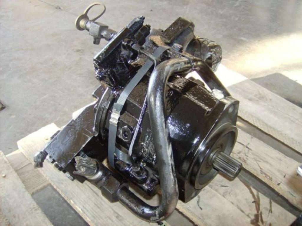Azionamento idrostatico per Caterpillar 438C Foto 2