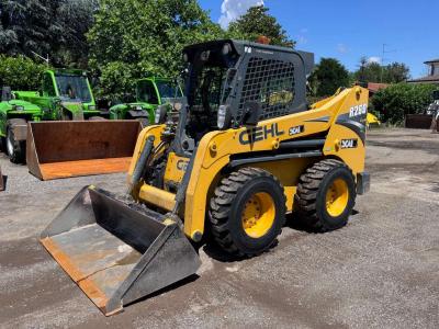 Gehl R260