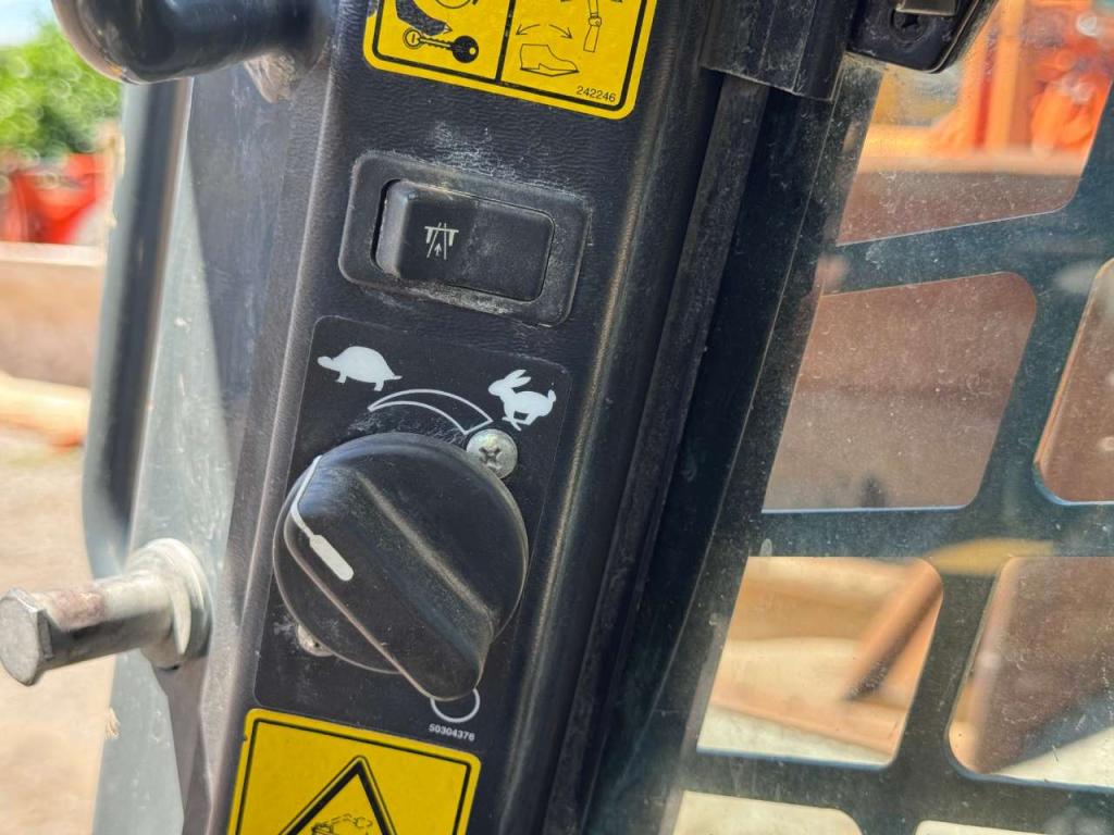 Gehl R260 Foto 13
