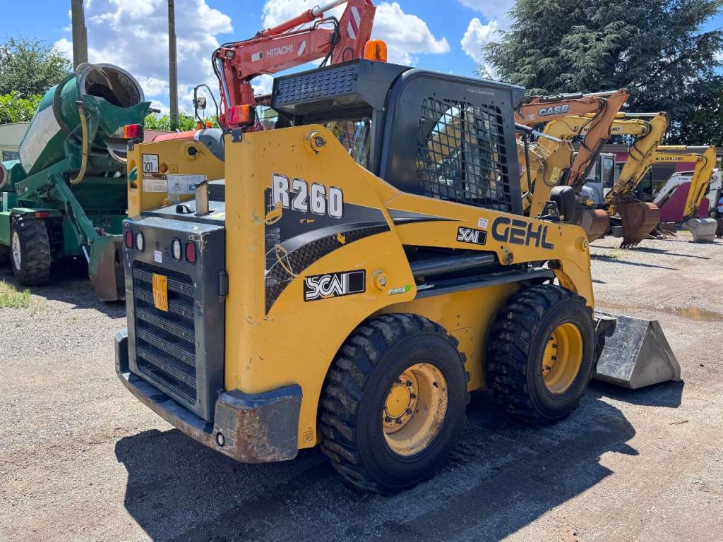 Gehl R260 Foto 4