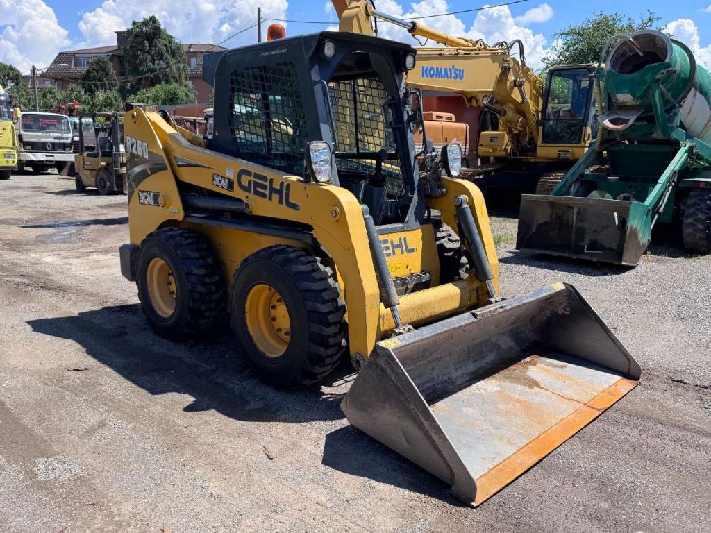 Gehl R260 Foto 5