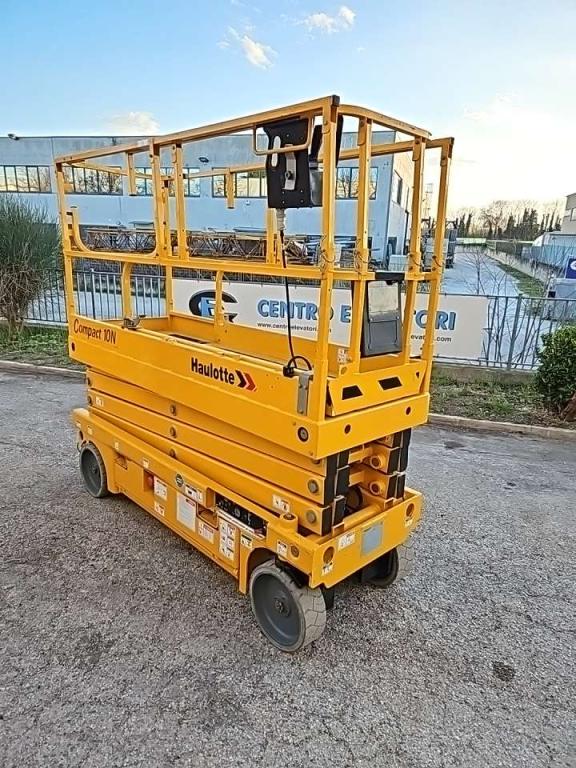 Haulotte Compact 10 N Foto 2