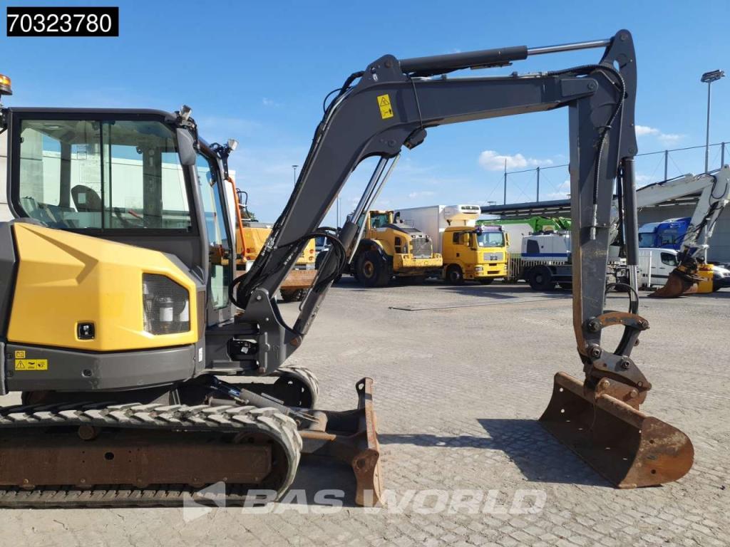 Volvo ECR58 F A/C - 3 Buckets Foto 10