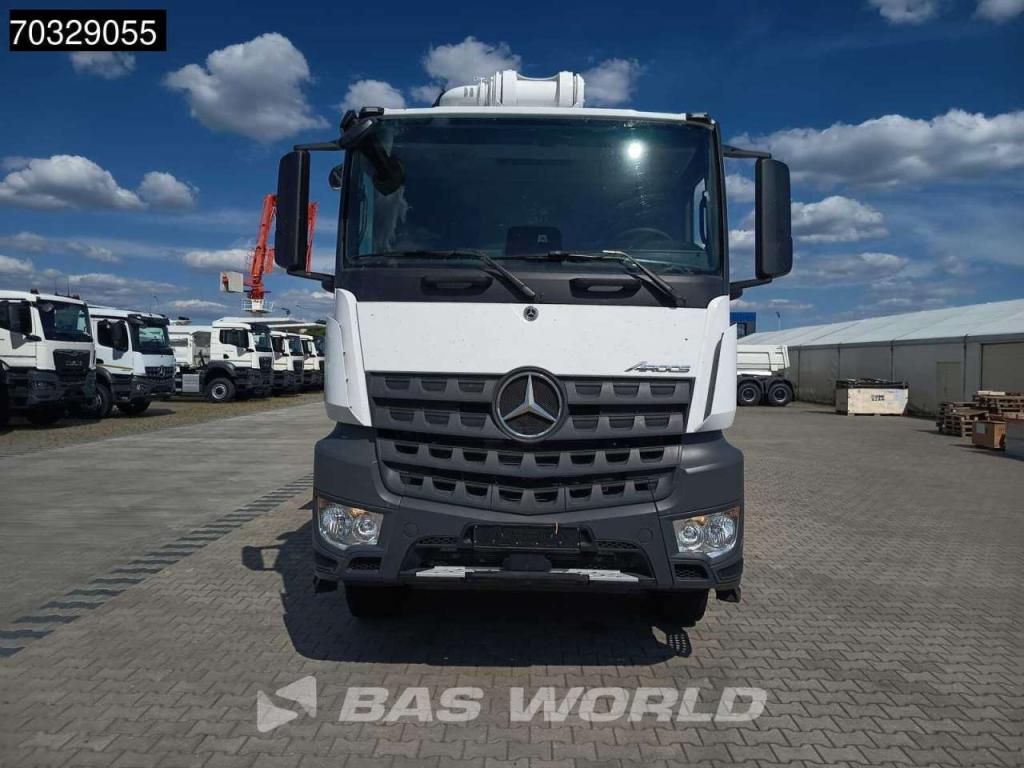 Mercedes-Benz Arocs 2640 Arocs 6X4 Foto 11