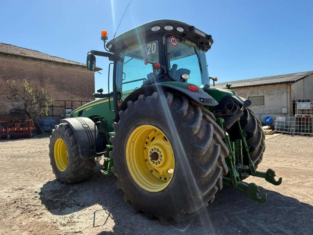 John Deere 8320R Foto 2