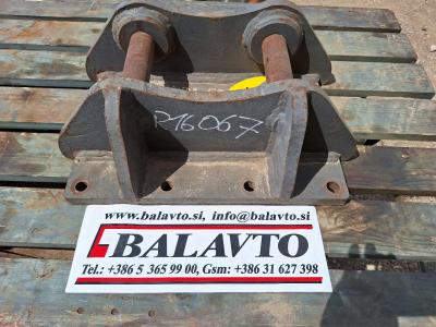 UNI45 for 5-12 ton excavators Attachment plate in vendita da Balavto