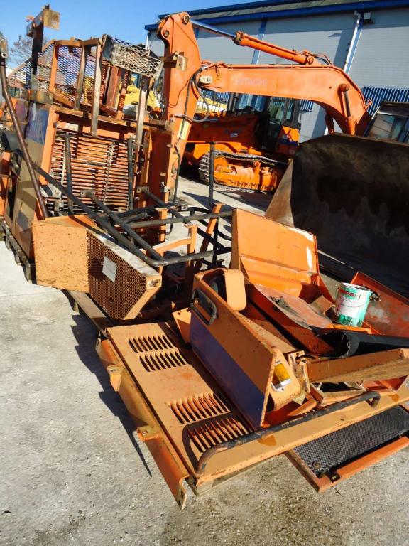 Cofanatura e carter carrozzeria per Fiat Hitachi FR220 Foto 4
