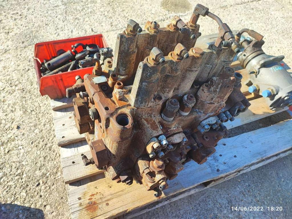 Fiat Kobelco EX235 Foto 18